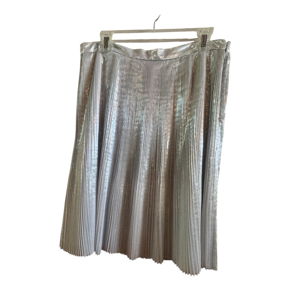 Talbots Silver Metallic Accordion Pleated‎ Knee Length Skirt Size 12 Versatile